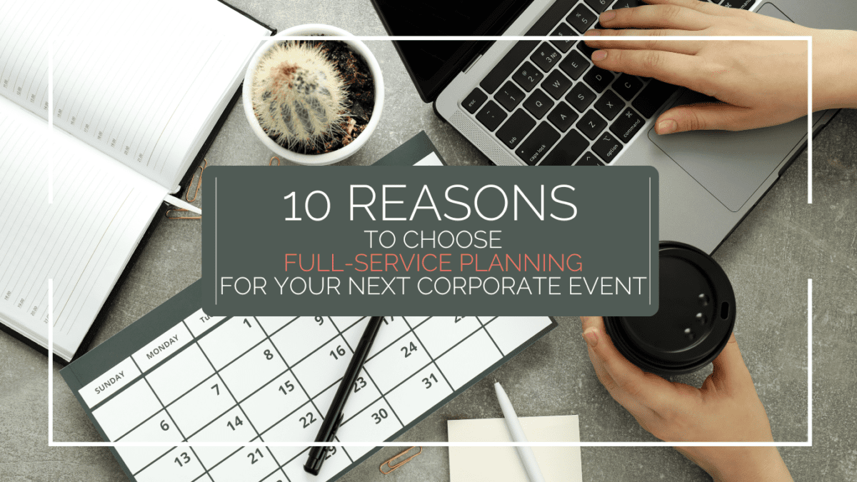 Photo of an office with the headline: 10 reasons to choose full-service planning