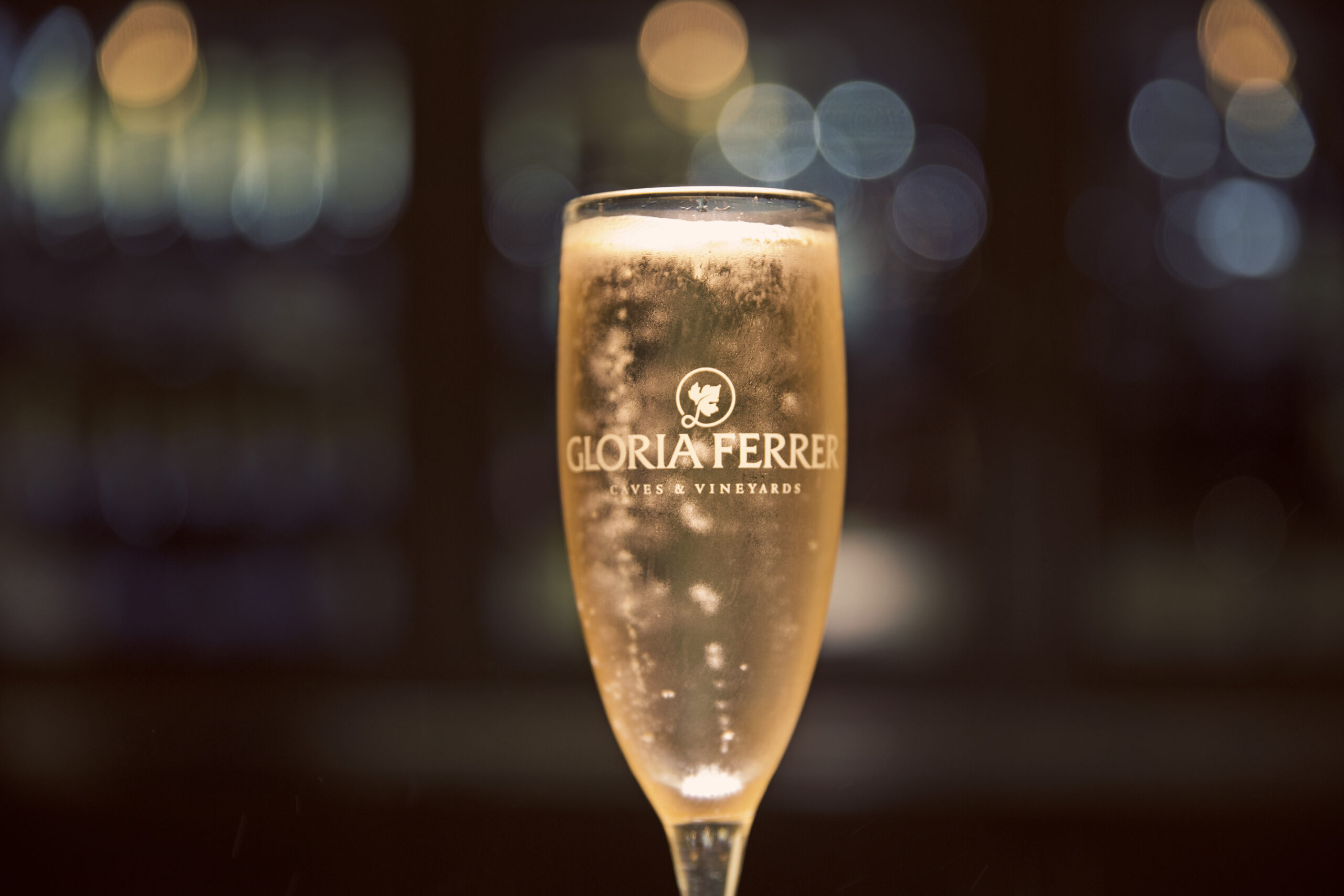 Blue Spark - Gloria Ferrer, bubbly wine, in color